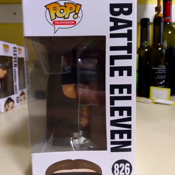 Stranger Things Eleven Funko Pop - Picture 2 of 5